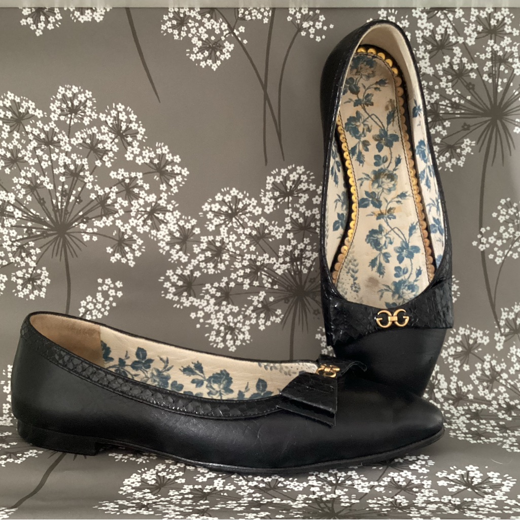 Rare Gucci Yva Black Leather And Snakeskin Flats, Size 36.5